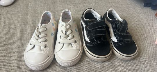 Baby shoes