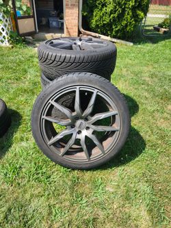 Set of 4 Sport Tuning 18x8 Wheels 5x100 ET48 with Riken Raptor 225/45R18 Tires
