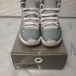 Nike Air Jordan 11 Retro "Cool Grey" Size 11 Men Sneakers Shoes