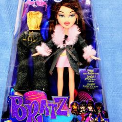 Bratz Dana With Poster New In Box
