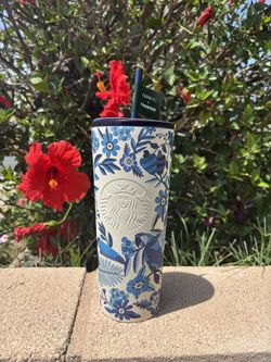 Starbucks 2025 Farm Rio Blue White Venti Tumbler 24oz