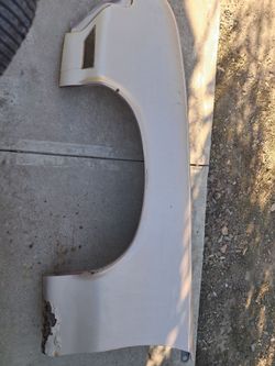 Cutlass Fender (L)