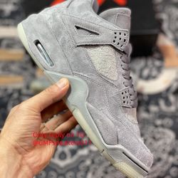 KAWS x Air Jordan 4 Retro 'Cool Grey'