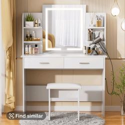 Vanity Desk With Lighted Mirror 
