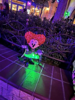 minnie mouse winnie sanderson