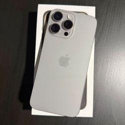 iPhone 15 Pro Max