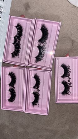 great quality lashes ! I do ship and deliver for a small fee💕