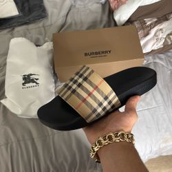 Burberry Slides 