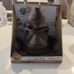 New Harry Potter Real Talking  & Animatronic Mouth Movement Sorting Hat