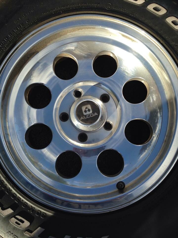 (5) ALCOA Jeep 15x8” wheels with 30” tires