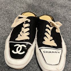 CHANEL Pre-Owned 1990s two-tone Pumps - Farfetch