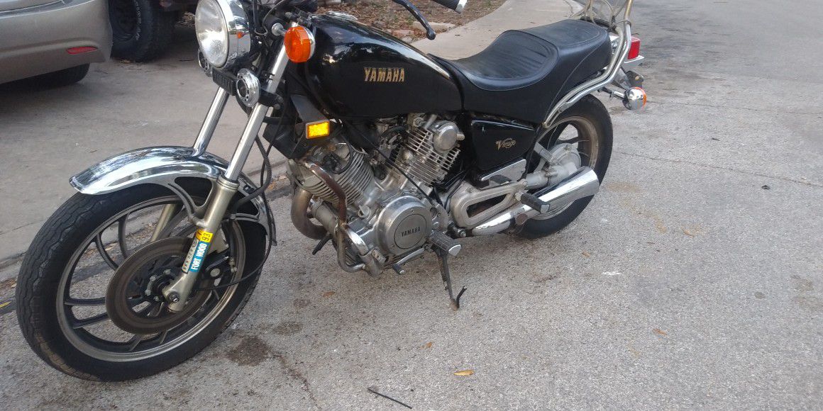 1982 Yamaha Virago XV750 J  very clean
