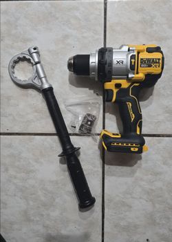 Dewalt 20v XR Brushless Hammer Drill ( TOOL Only)