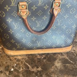 LV Bag for Sale in Aurora, CO - OfferUp