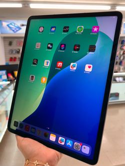 iPad Pro 6th gen 256gb LTE 12.9inch