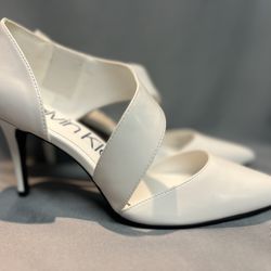 Calvin Klein's Gella pumps Size 9