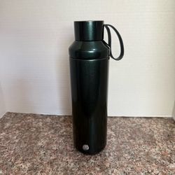 Starbucks 2024 Metallic Dark Green Vacuum Insulated 20 oz Water Bottle Carry Loop
