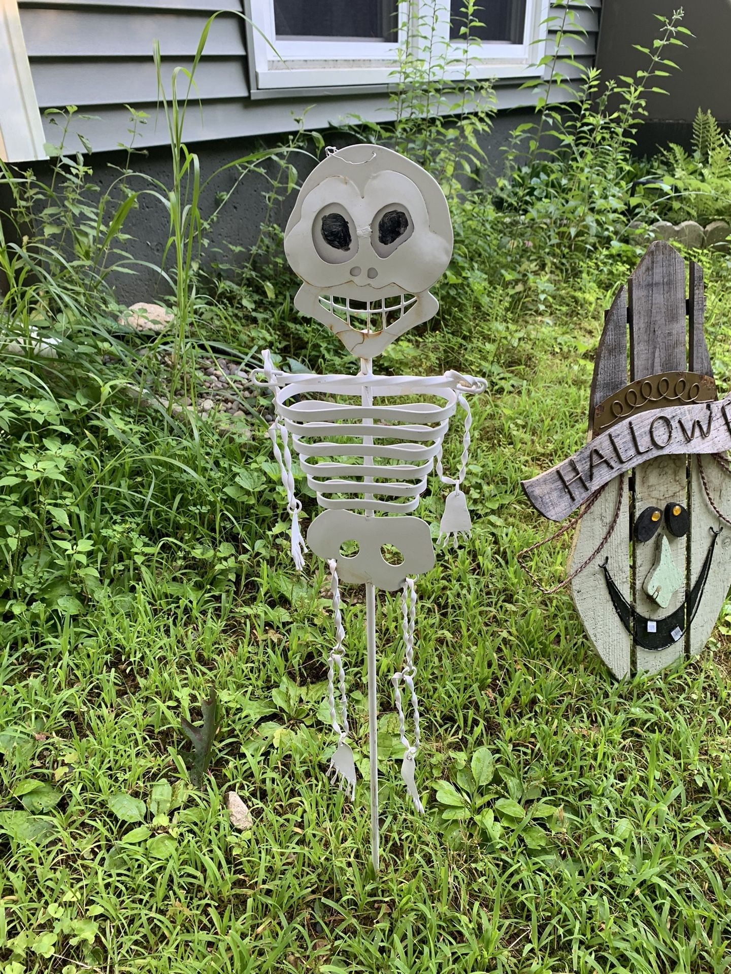 Metal Skeleton Yard Stake 33” H 8” W