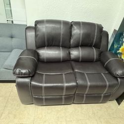 Loveseat En Venta 