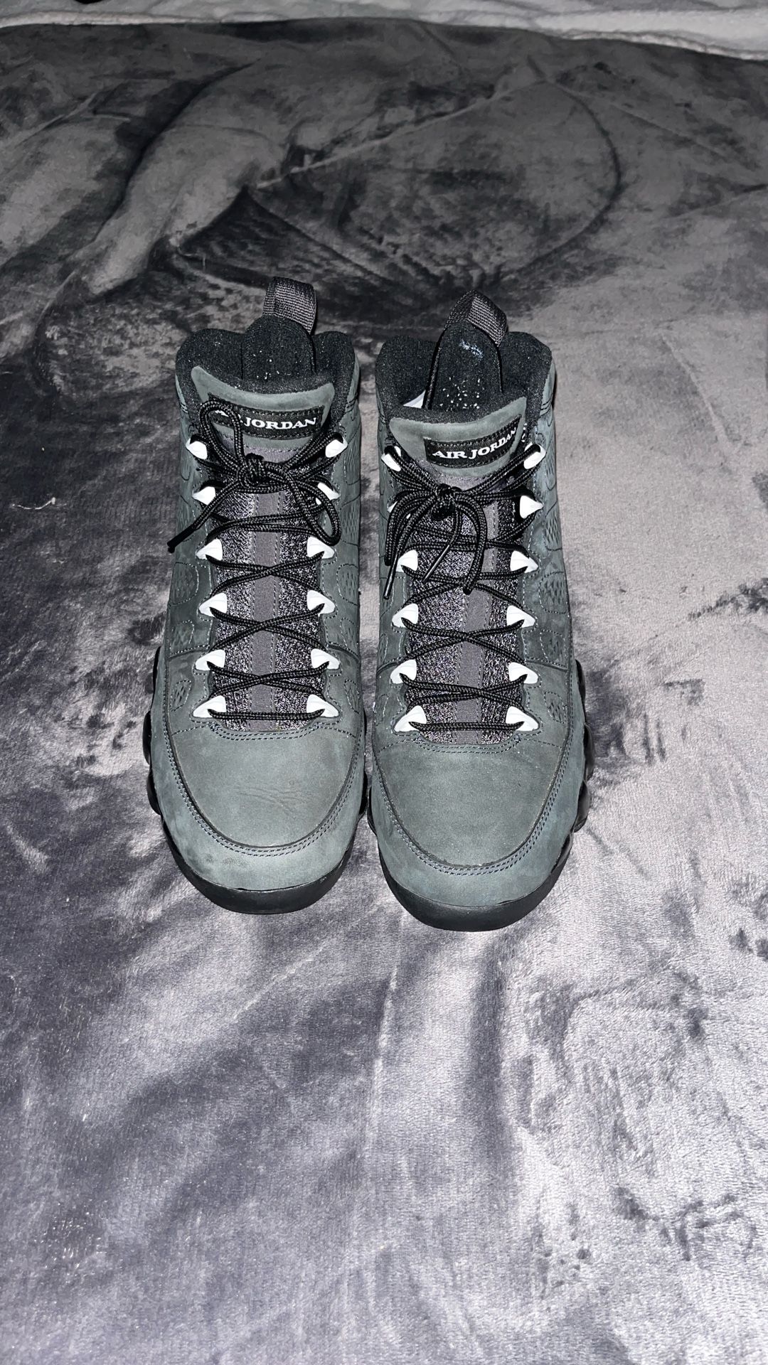 Jordan 9 Anthracite, Size 9.5