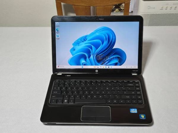 Hp Pavilion dm4 (Intel i3/8GB Ram/120GB SSD HD)