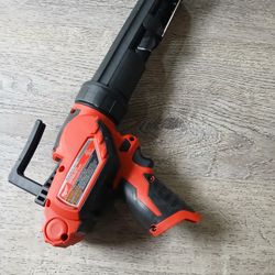 Cordless Caulk Gun 