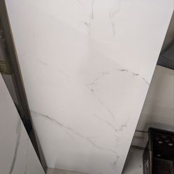 Porcelain Wall and Floor Tile, 108 SQ FT