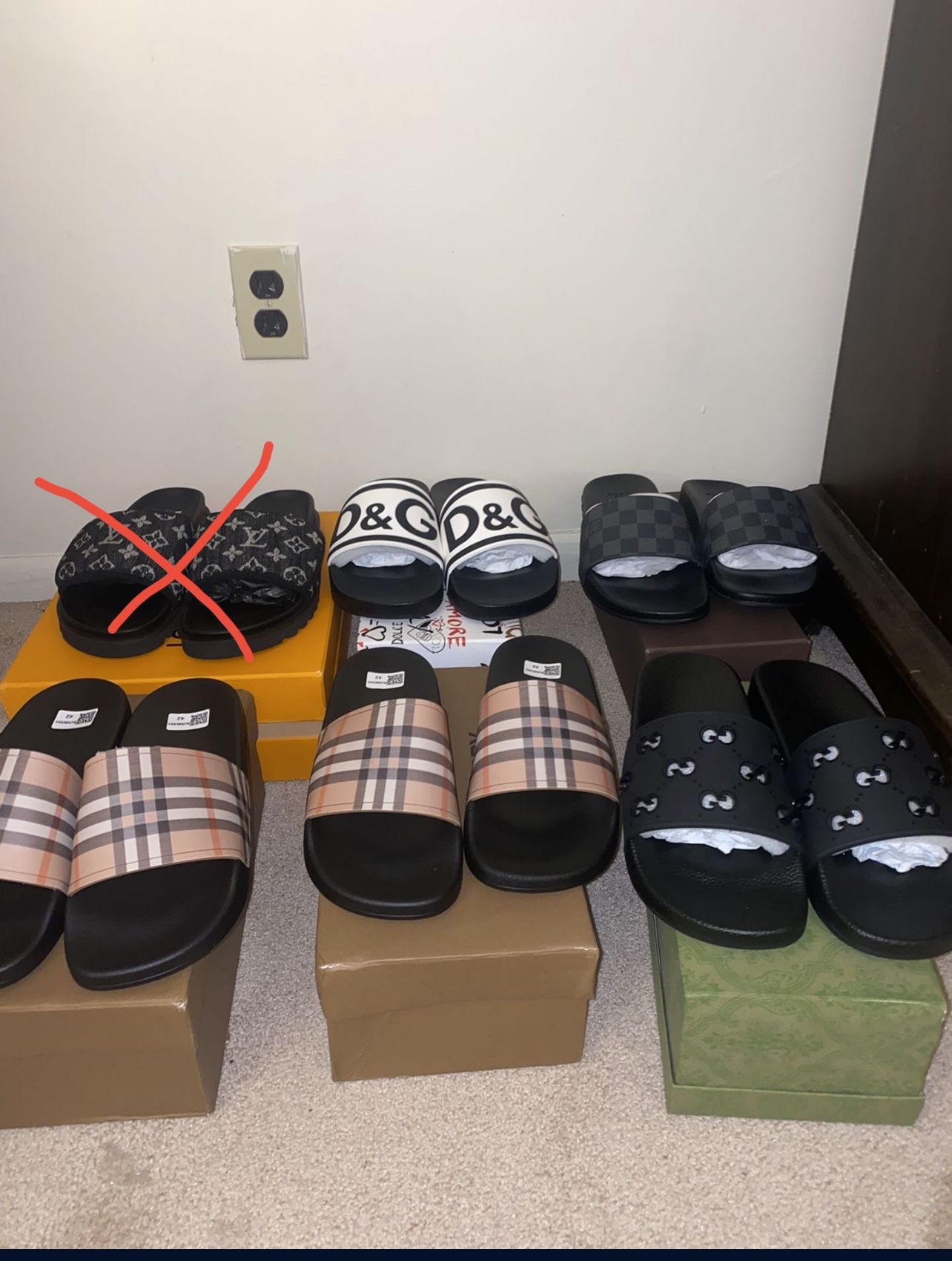 Louis Vuitton Slides 