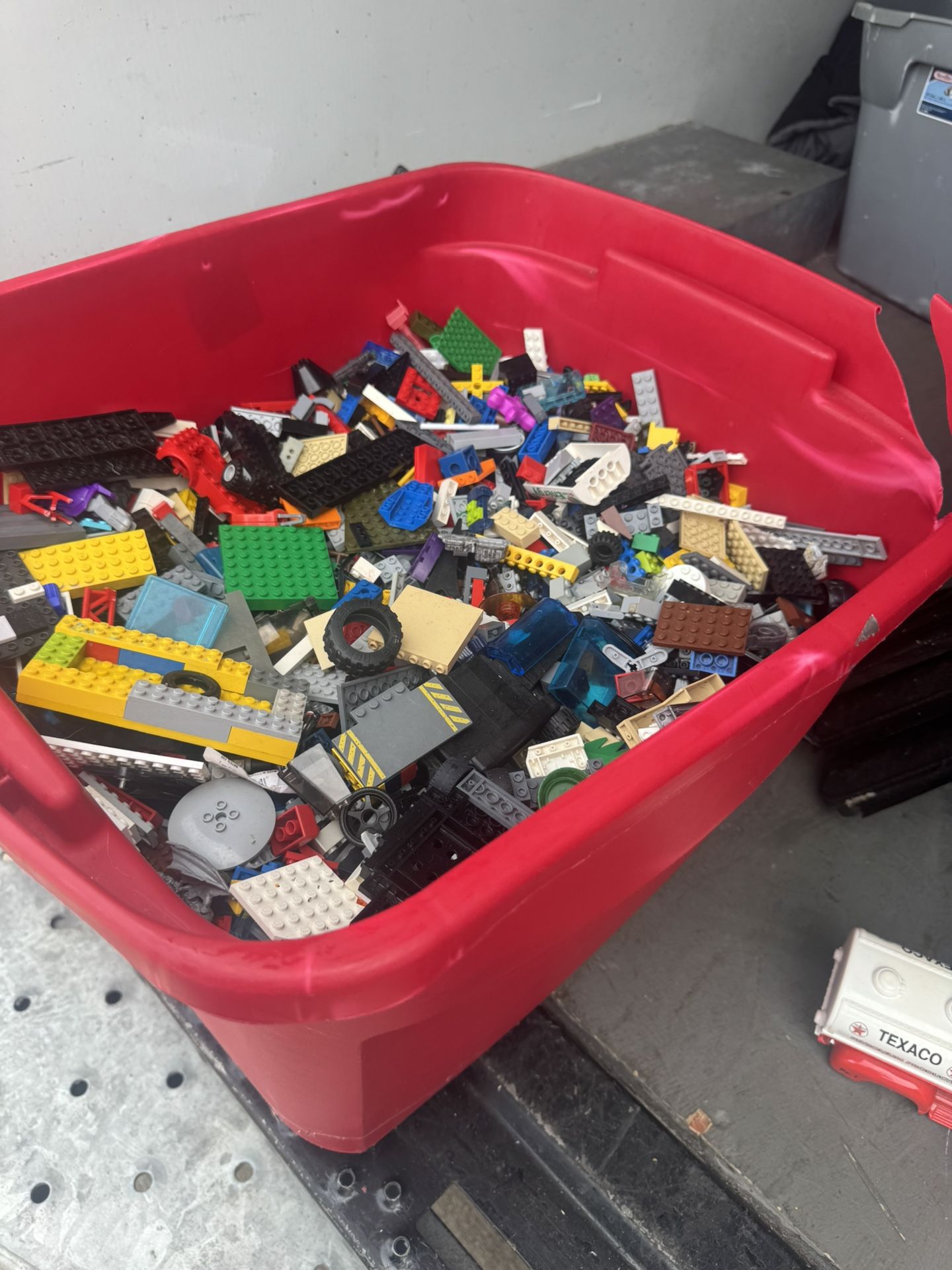 50lb Of Legos