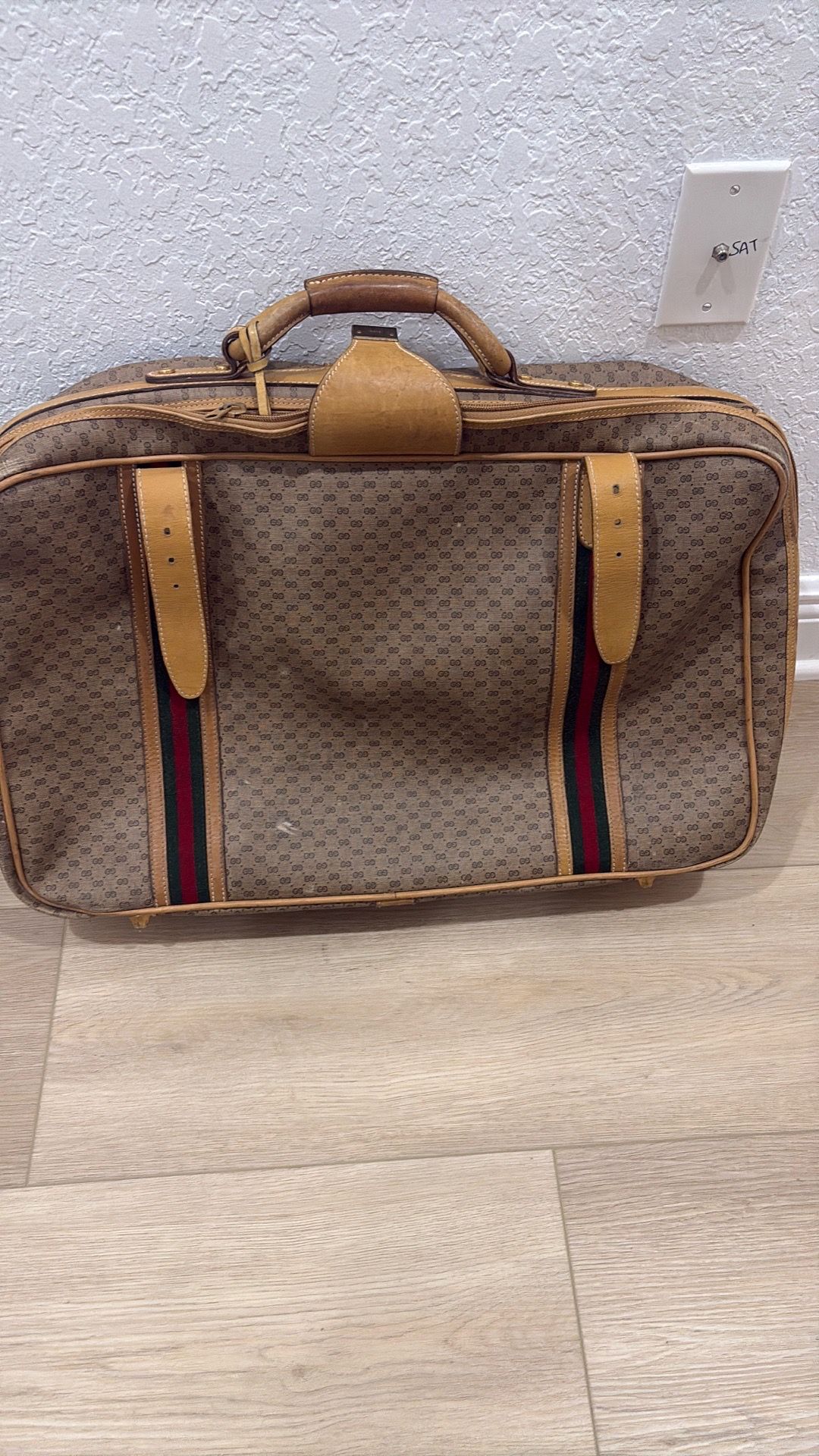 Vintage Gucci Traveling Bag