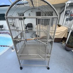 A&E Bird Cage Like New!