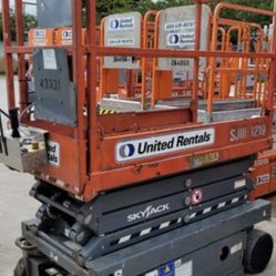 Electric Scissor Lift 19’