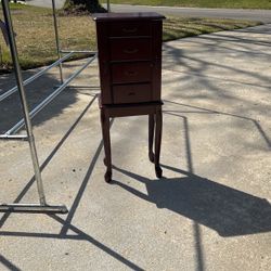 Nice Jewelry Armoire (box)