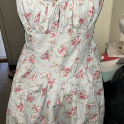 Women dress