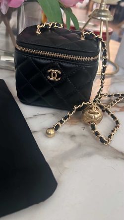 CC vanity case bag