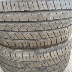 (2) 255/30ZR22 PAIR OF SEMI NEW TIRES LIONHEART 99% LIFE !