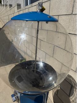 Wizard original gumball machine on near new condition