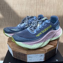 New Balance Fresh Foam Running Shoes Womens Size 11