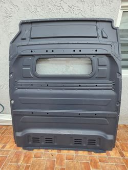 OEM Cargo Partition Bulkhead with Window – Mercedes Sprinter (2019–2024+)