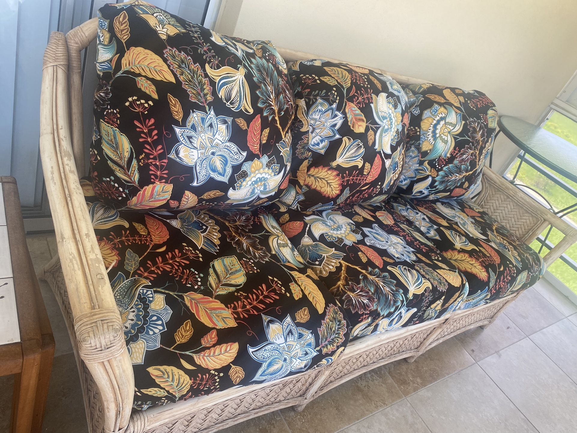 Beautiful, Rattan Couch