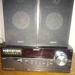 Sony Stereo system with speakers