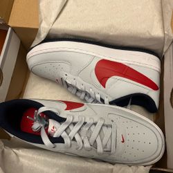 Nike Air Force 1 Low-Top Sneakers