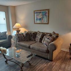 Complete 8pc Living room set 