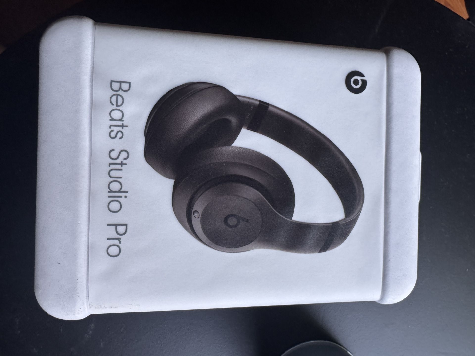 New Sealed - Apple Beats Studio Pro