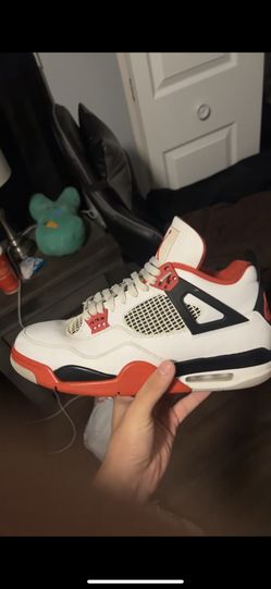 Fire red 4s Size 12