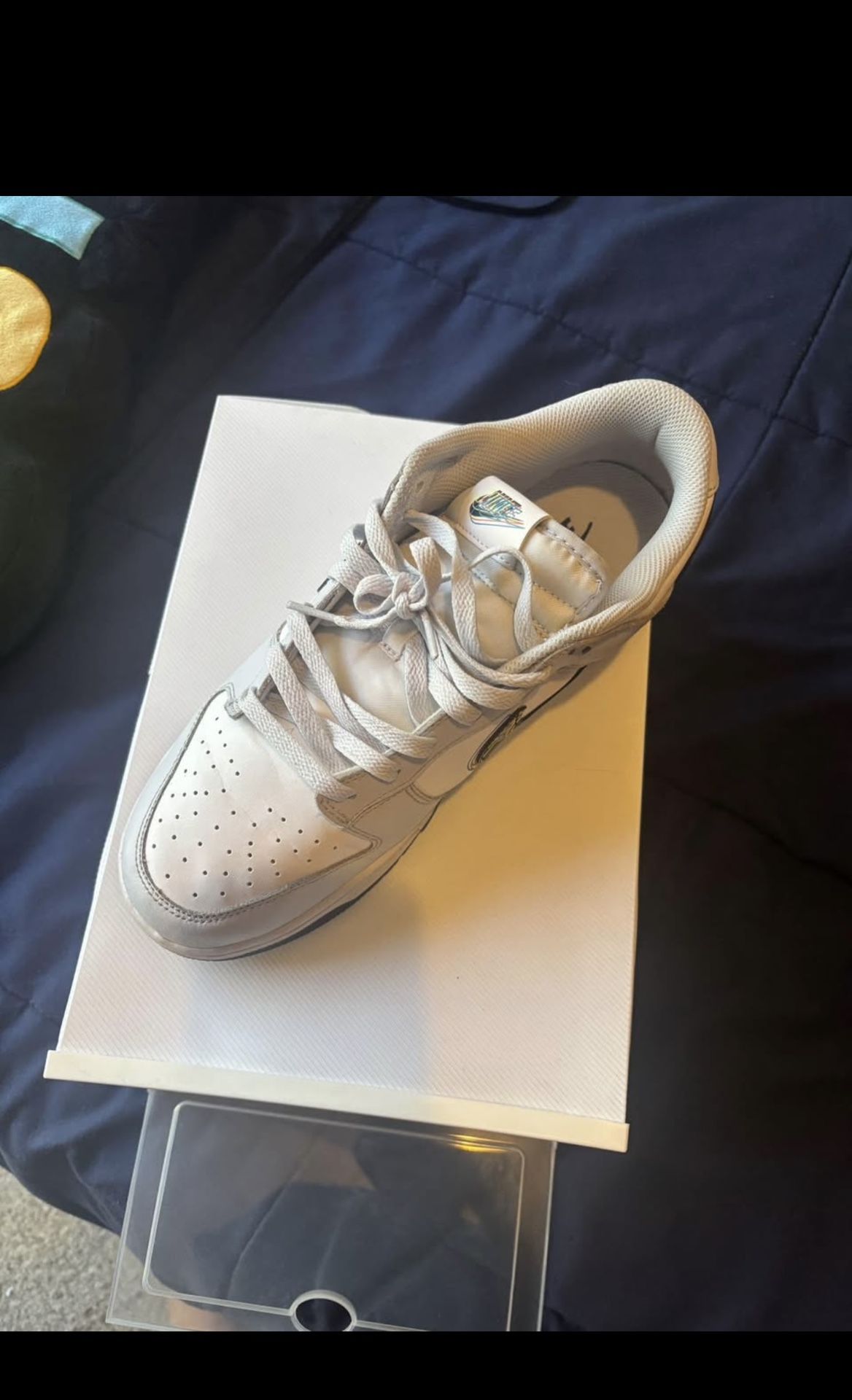 Selling Nike Dunks