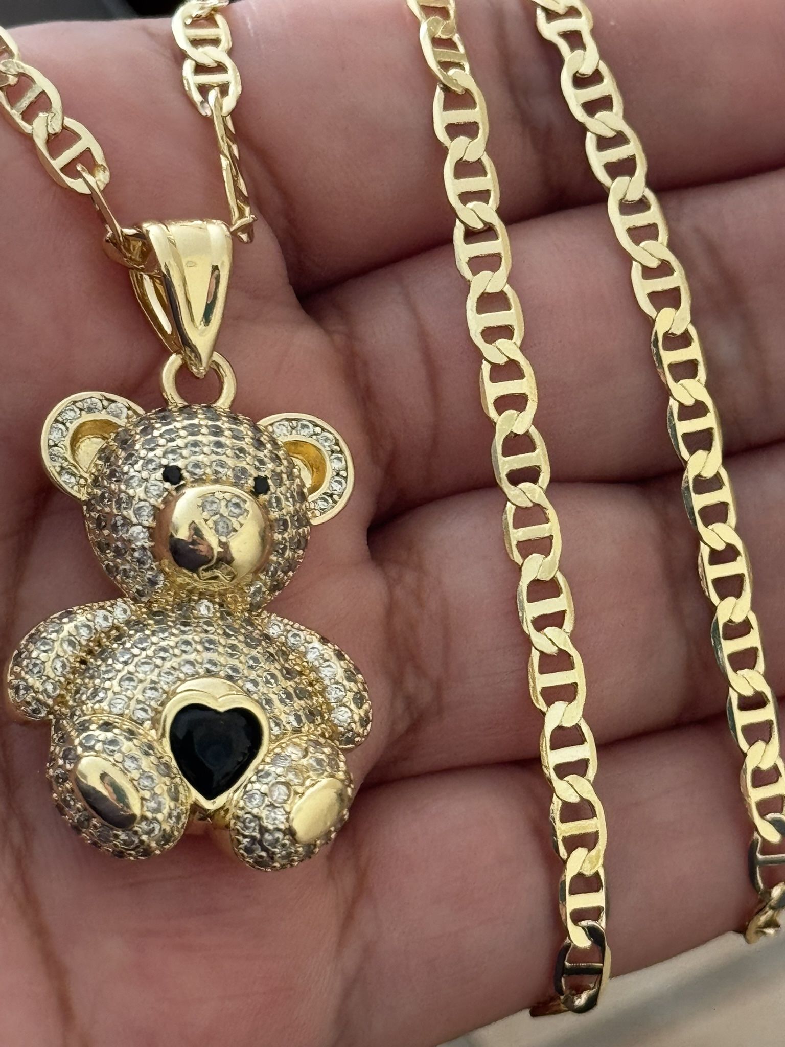 Cute Black Pendant With 20 Inch Gold Filled Mariner Necklace