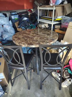 Marble round table
