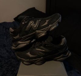 New Balance 9060 Black 7.5