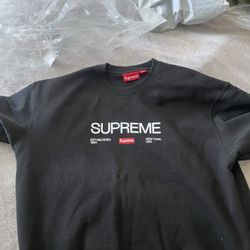 Supreme Large Sweater 